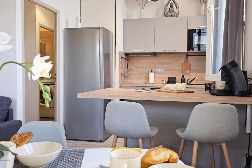 L'Orchidee, Proche De La Gare Avec Clim Et Terrasse Apartman Narbonne Kültér fotó