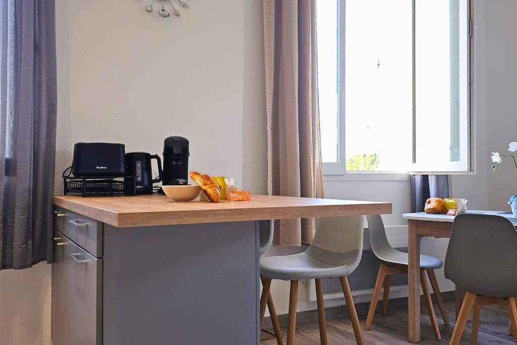 L'Orchidee, Proche De La Gare Avec Clim Et Terrasse Apartman Narbonne Kültér fotó