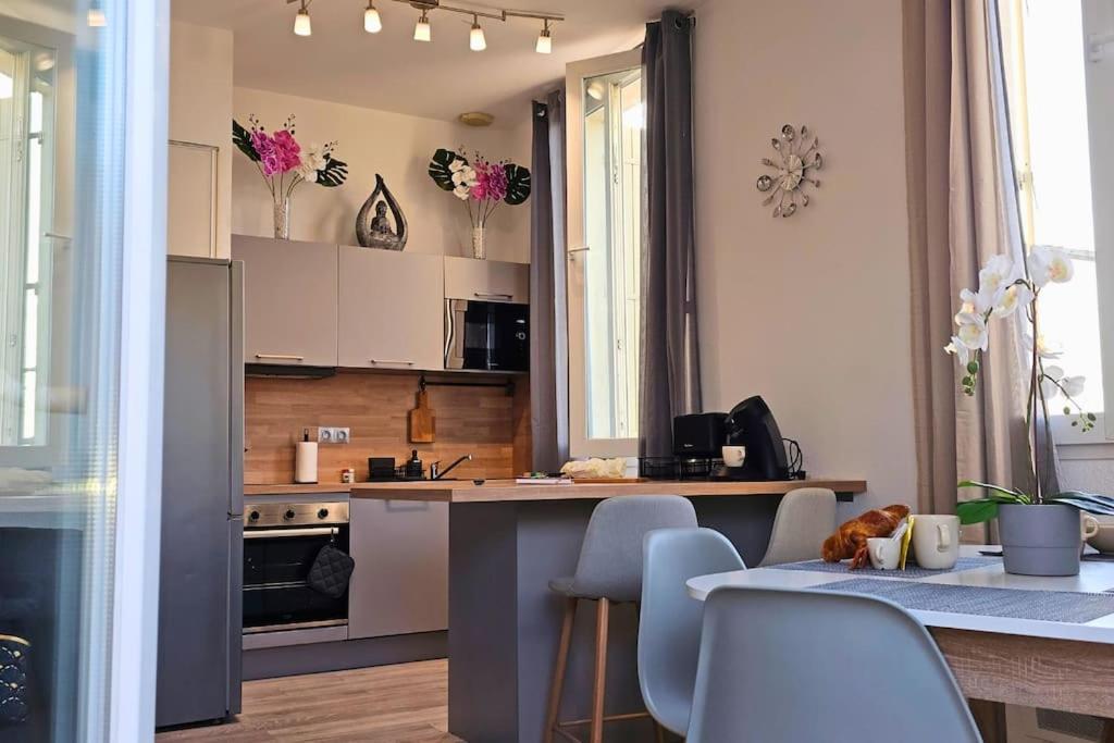 L'Orchidee, Proche De La Gare Avec Clim Et Terrasse Apartman Narbonne Kültér fotó